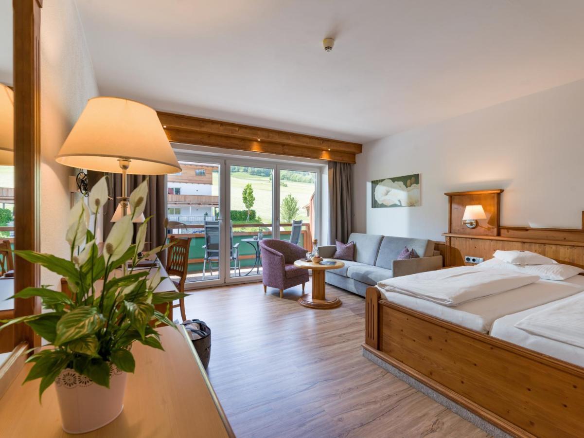 Hotel & Alpin Lodge Der Wastlhof Niederau Bagian luar foto