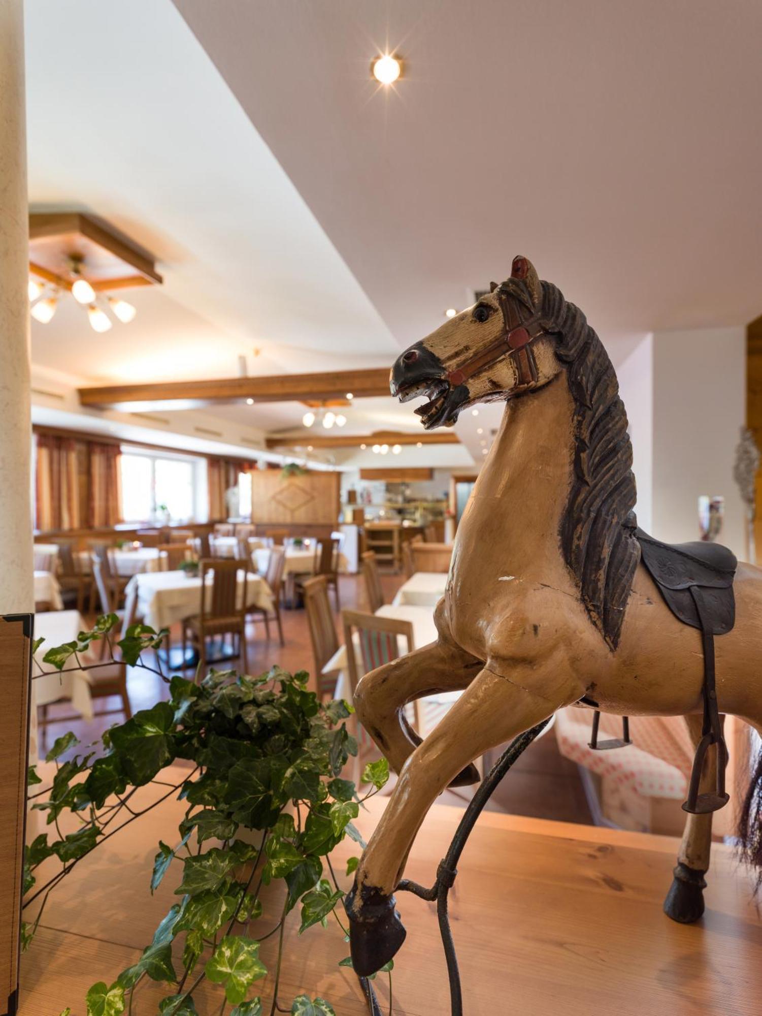 Hotel & Alpin Lodge Der Wastlhof Niederau Bagian luar foto