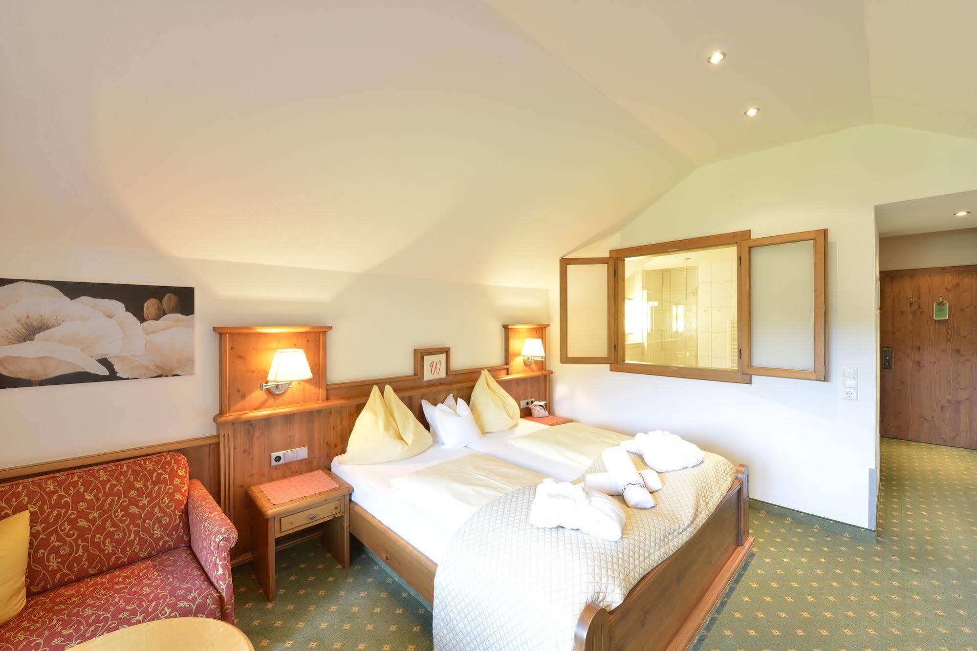 Hotel & Alpin Lodge Der Wastlhof Niederau Bagian luar foto