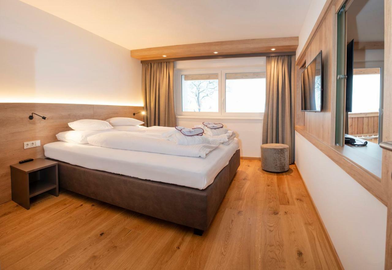 Hotel & Alpin Lodge Der Wastlhof Niederau Bagian luar foto