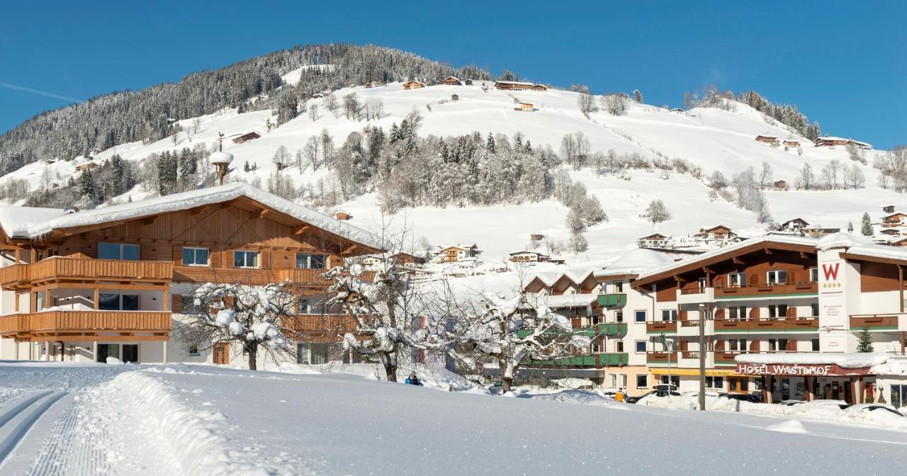 Hotel & Alpin Lodge Der Wastlhof Niederau Bagian luar foto
